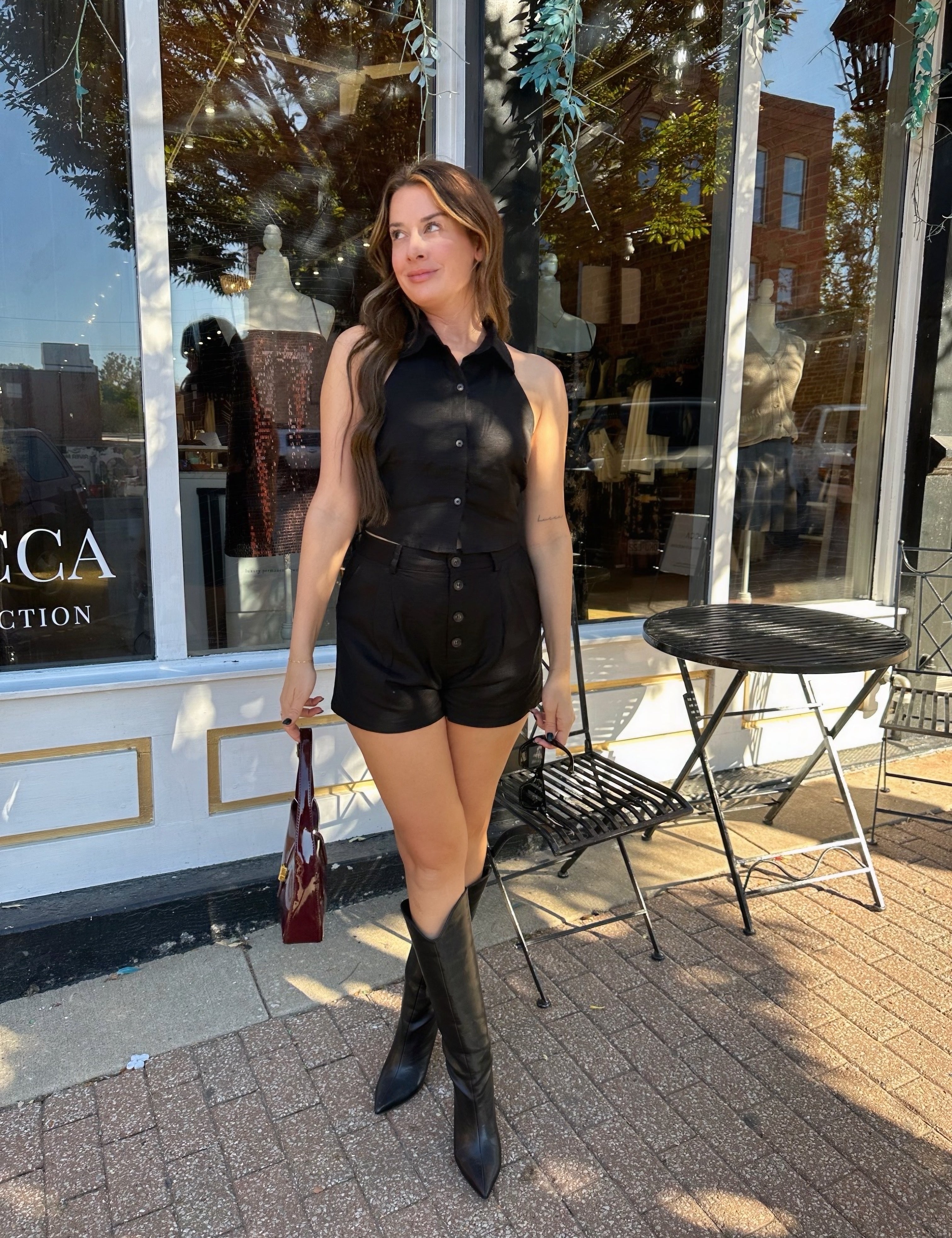 Kait Black Sleeveless Two Piece Set.
