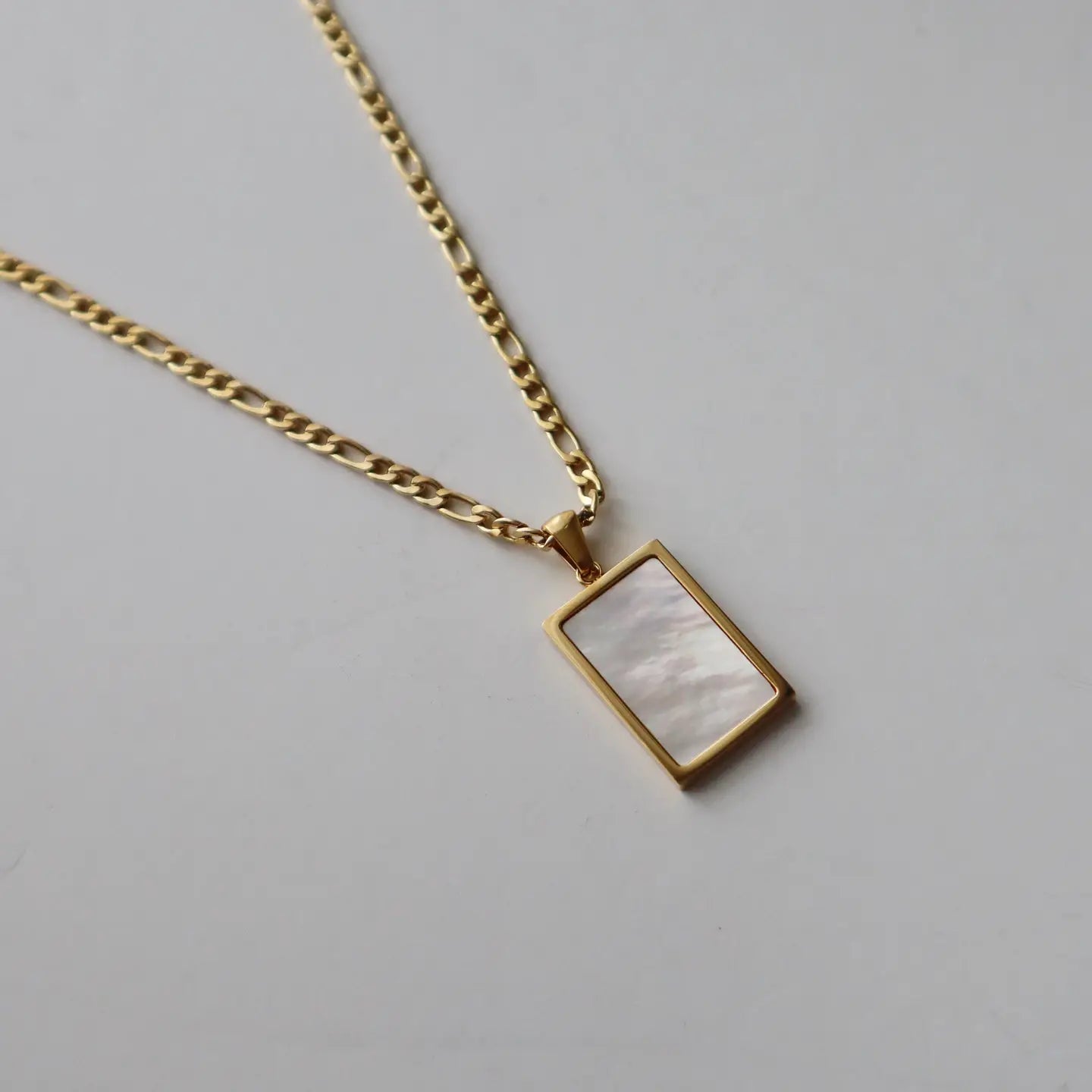 Serenity White Shell Pendant Necklace